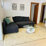 Garden Apartment -Dizengoff Square, Private Garden