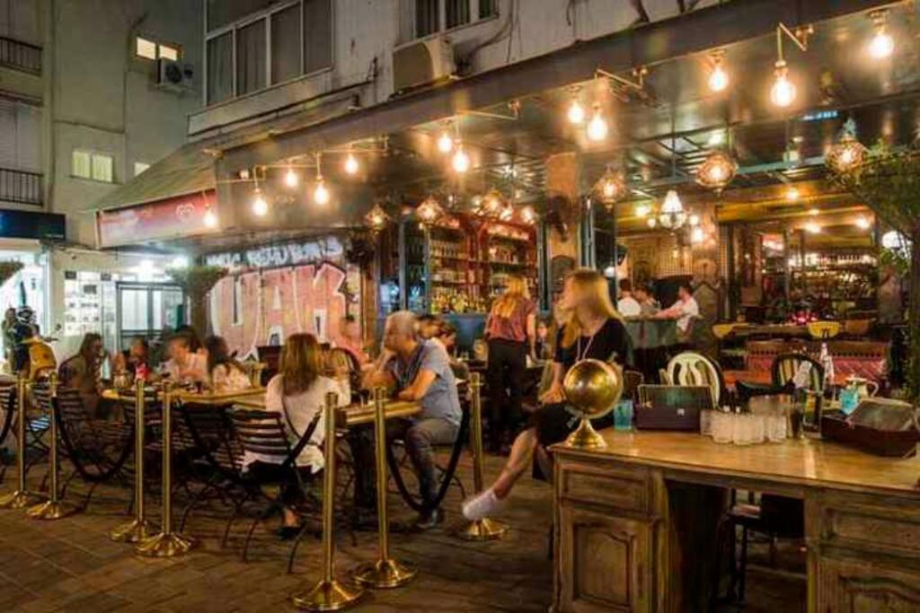 Garden -dizengoff Square, Private Garden Tel Aviv